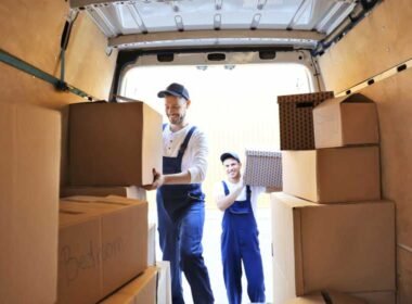 How-to-Choose-the-Right-Moving-Company-for-a-Stress-Free-Move