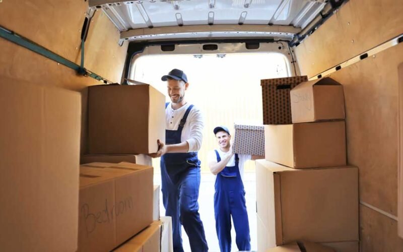 How-to-Choose-the-Right-Moving-Company-for-a-Stress-Free-Move