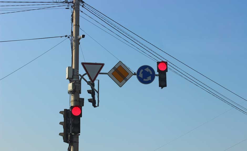 Who’s to Blame When a Traffic Light Fails and Tragedy Strikes ...