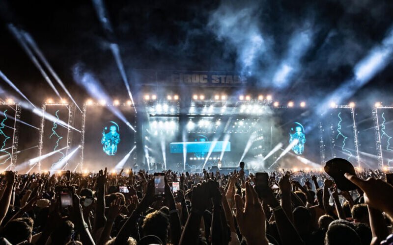 How to Protect Yourself from Injuries at Concerts