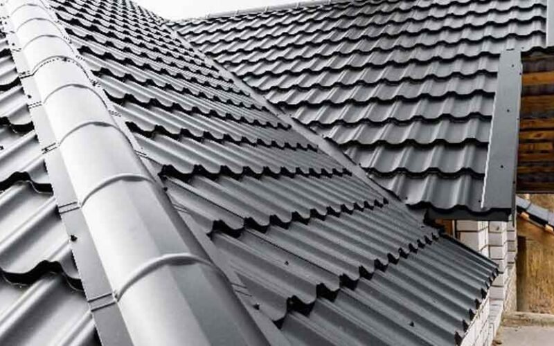 The-Advantages-of-Metal-Roofing-in-Roof-Replacement-Projects