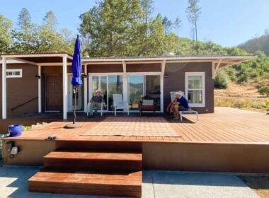Tips-for-Downsizing-Your-Life-to-Fit-into-an-ADU-Tiny-Home