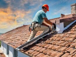 Top Signs Your St. Petersburg Roof Needs Professional Repair